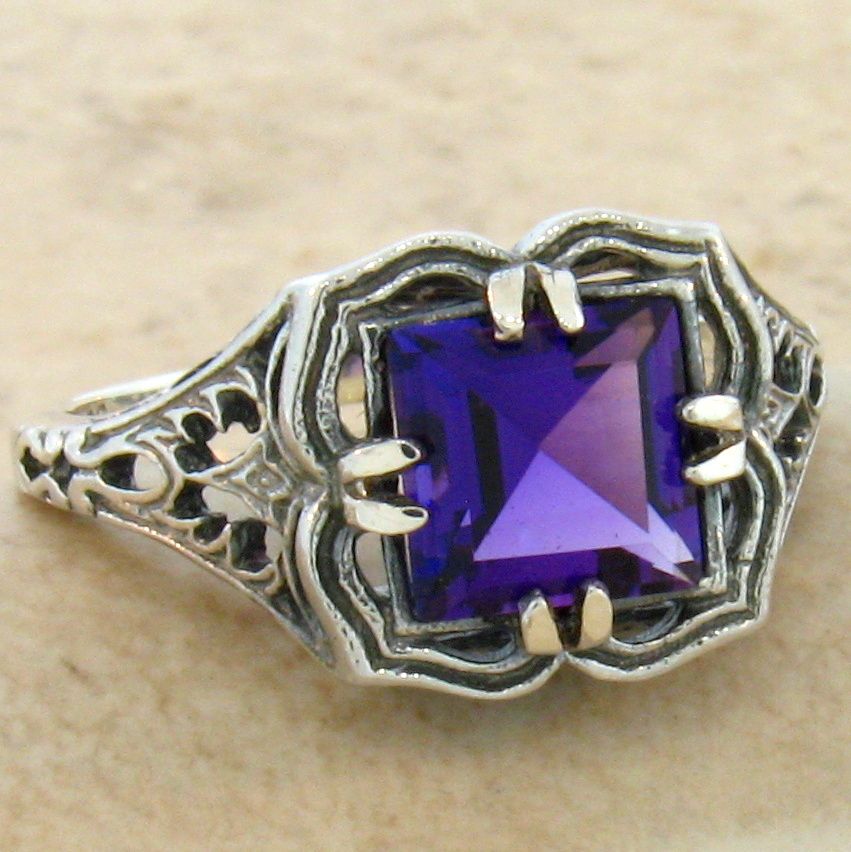 VINTAGE .925 STERLING SILVER ANTIQUE STYLE LAB AMETHYST RING SIZE 9 ...
