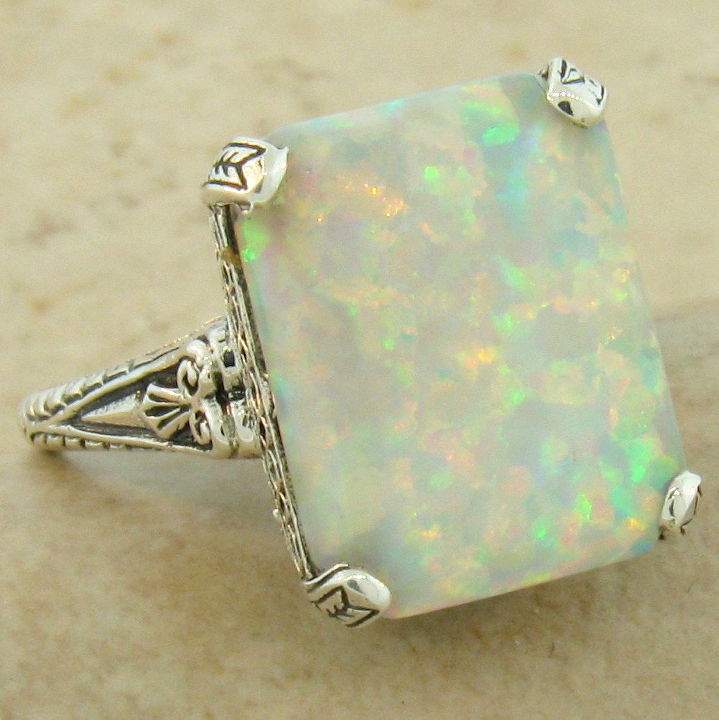 Antique Style 925 Stering Silver 3 Carat Lab White Opal Ring 919