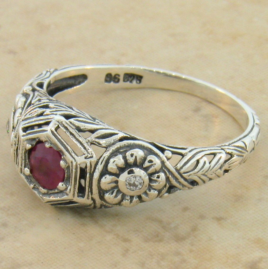 GENUINE RUBY ANTIQUE NOUVEAU STYLE 925 STERLING SILVER RING SIZE 8