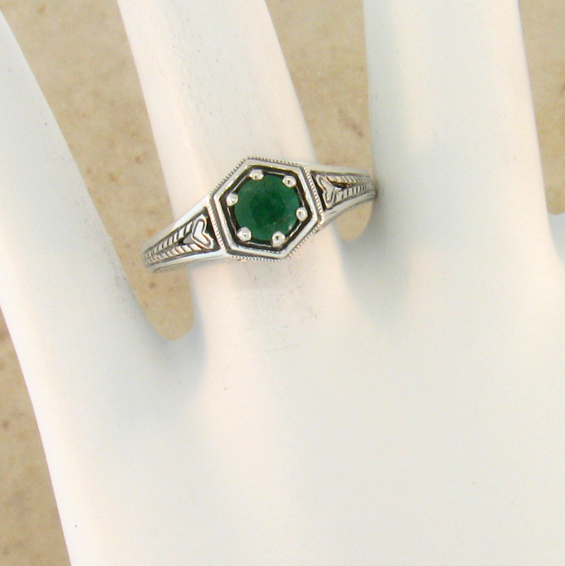 Details about  / Art Deco Vintage 4.80 ct Emerald Sapphire bezel Antique Set Ring 925 Silver Y575